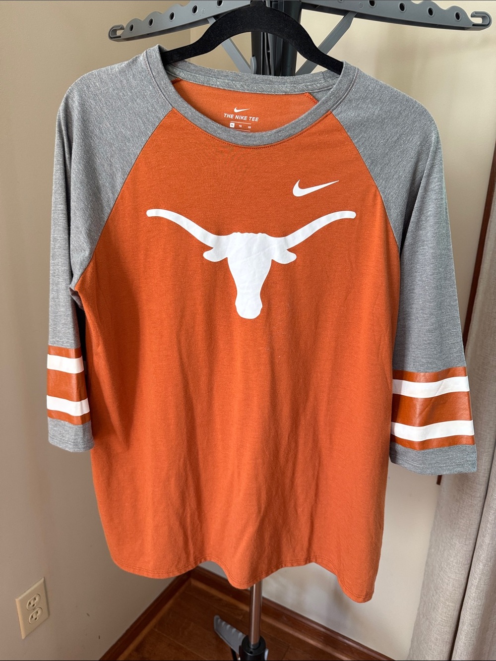 Nike Women’s Orange & Gray 3/4 Sleeve Texas Longhorns Raglan Tee